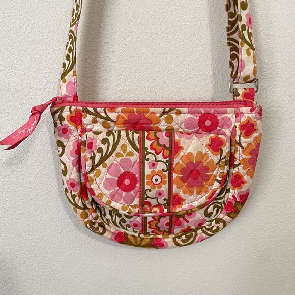 Vera Bradley Lizzy Crossbody Bag Purse Retired Folkloric Pattern Pink Cream - Picture 1 of 10